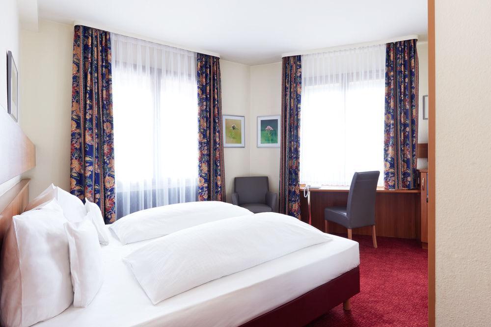 Doria Hotel Düsseldorf Exterior foto