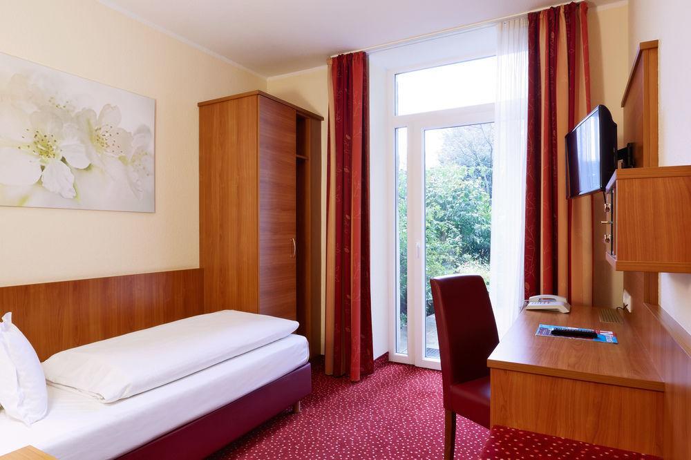 Doria Hotel Düsseldorf Exterior foto